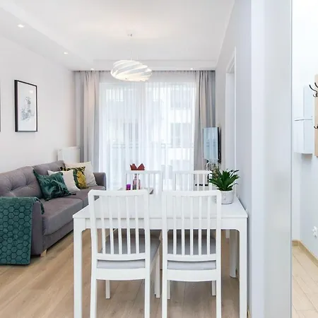 City Center - Walowa I Popieluszki By Apartmore Gdansk Exterior photo