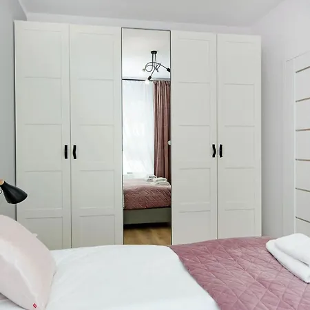 City Center - Walowa I Popieluszki By Apartmore Gdansk Exterior photo