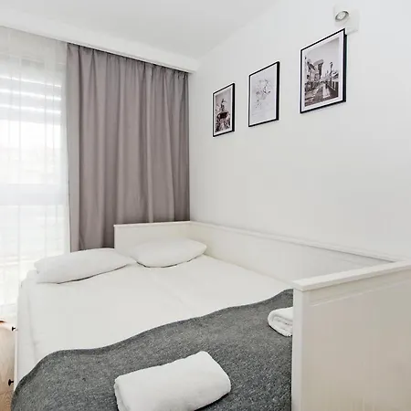 City Center - Walowa I Popieluszki By Apartmore Gdansk Exterior photo