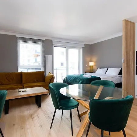 City Center - Walowa I Popieluszki By Apartmore Gdansk Exterior photo